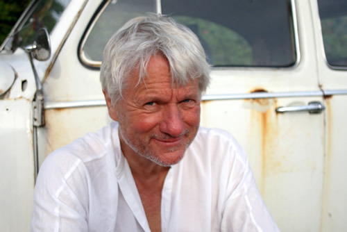 Jürgen Becker "Die Ursache liegt in der Luft " in der Laacher See Halle Mendig Jürgen Becker "Die Ursache liegt in der Luft " in der Laacher See Halle Mendig